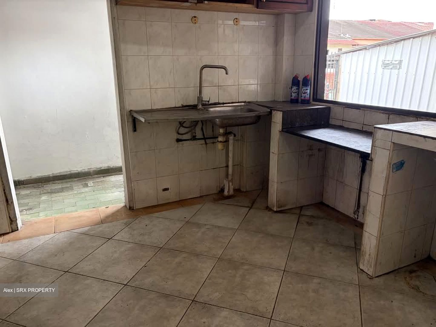 Changi Road (D14), Shop House #575420131